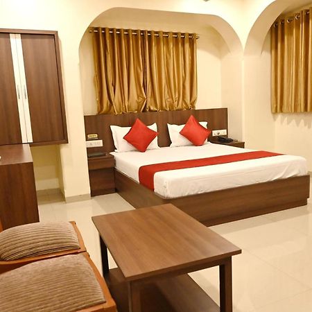 Hotel Sagar Kalyān エクステリア 写真