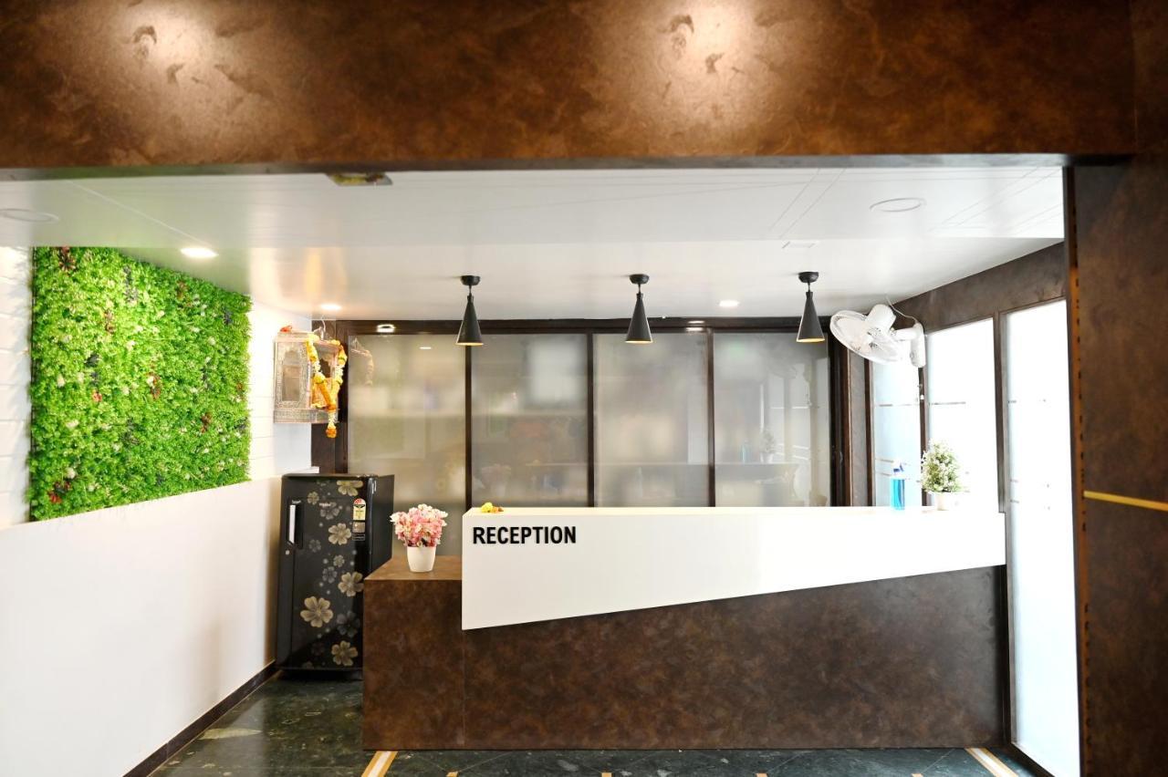 Hotel Sagar Kalyān エクステリア 写真