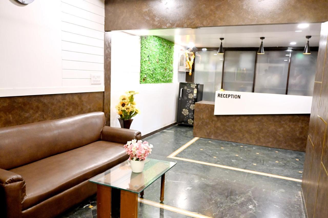 Hotel Sagar Kalyān エクステリア 写真
