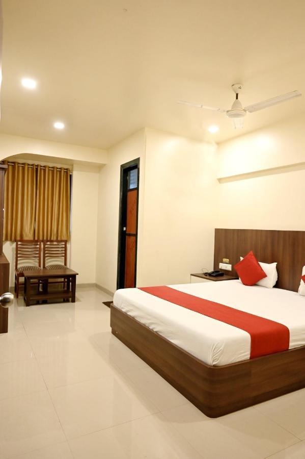 Hotel Sagar Kalyān エクステリア 写真