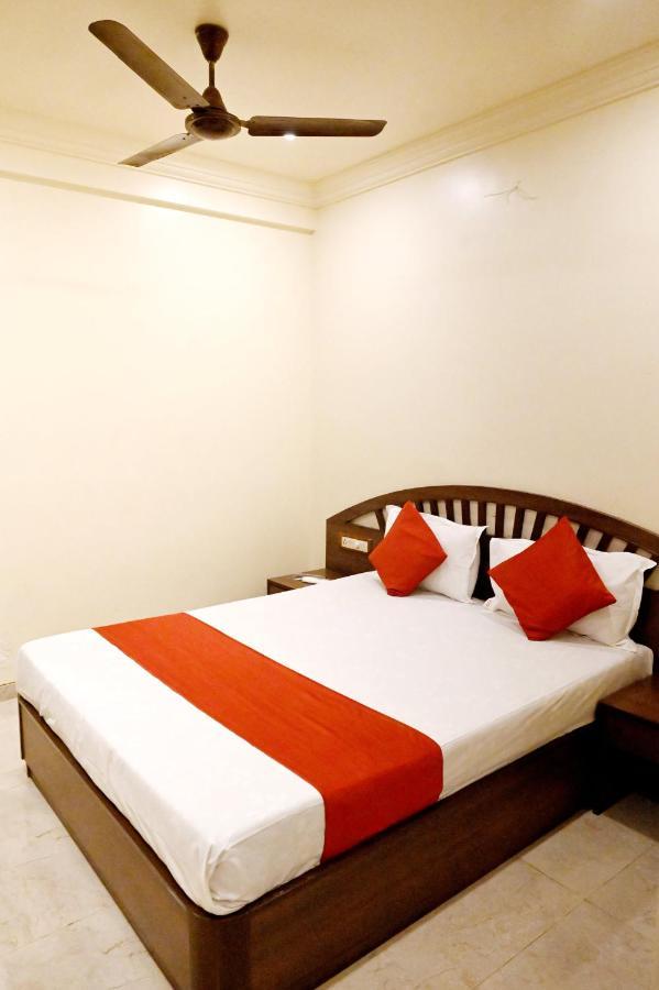 Hotel Sagar Kalyān エクステリア 写真