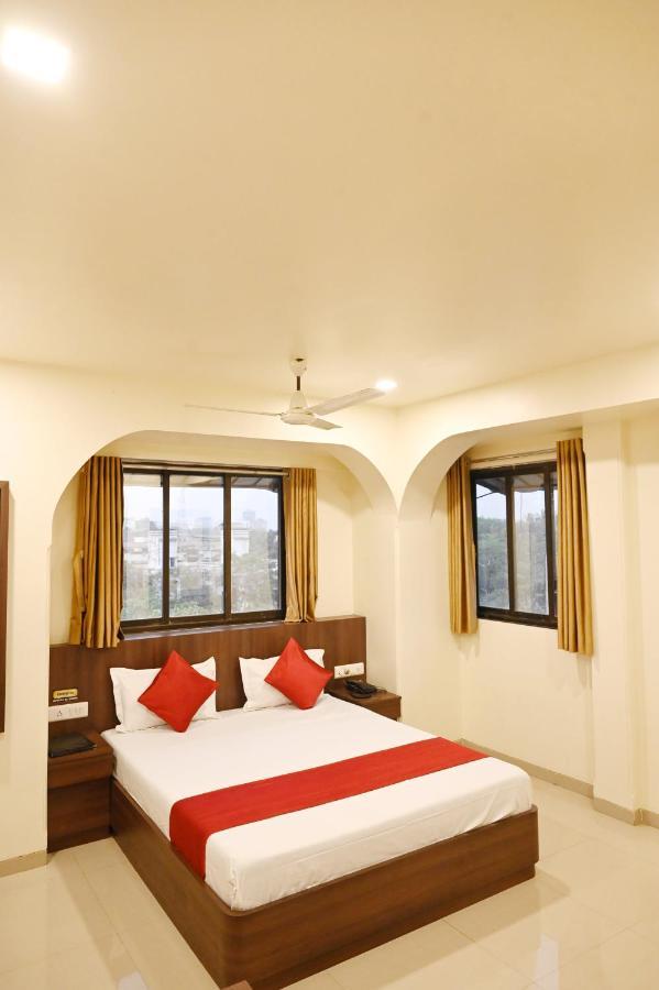 Hotel Sagar Kalyān エクステリア 写真