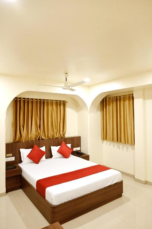 Hotel Sagar Kalyān エクステリア 写真