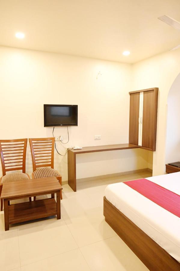 Hotel Sagar Kalyān エクステリア 写真